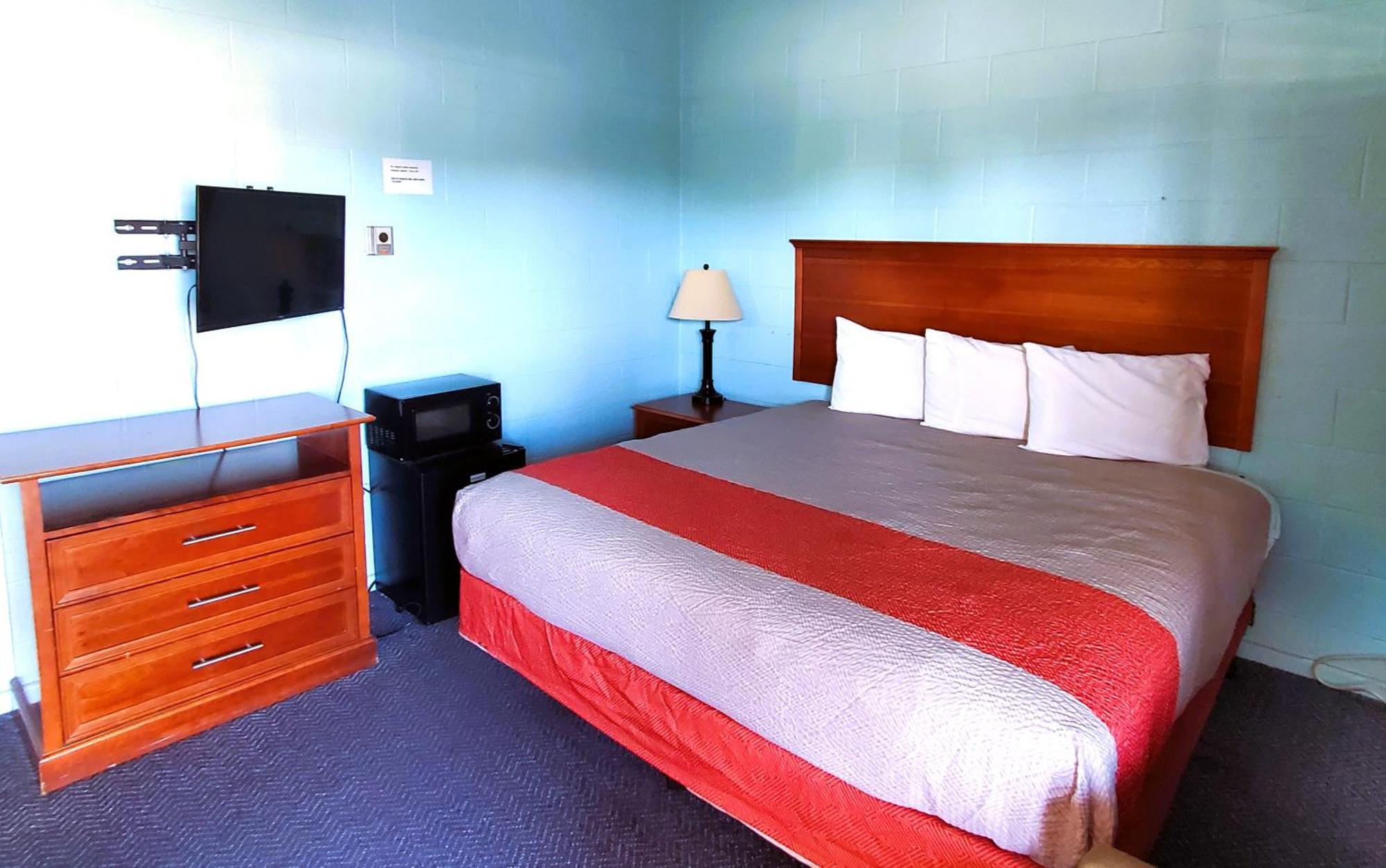 Holiday Host Motel & Rv Park โซนอรา ภายนอก รูปภาพ